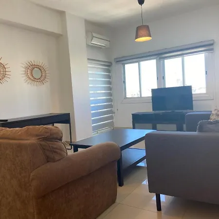 Apartmán 2 Bedroom In Center! 12 Nikósie