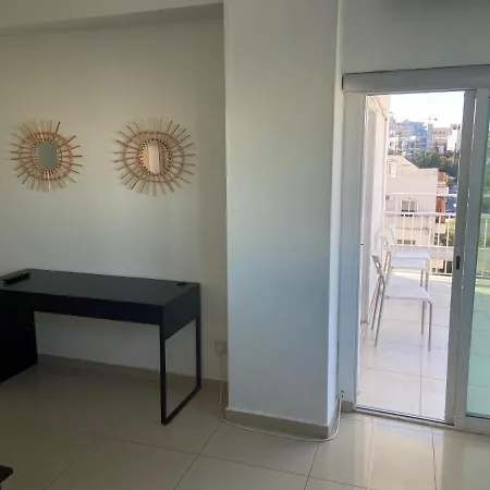 Appartement 2 Bedroom In Center! 12 *